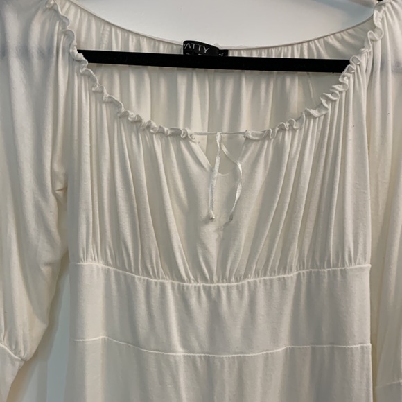 Top by PATTY - Picture 2 of 4